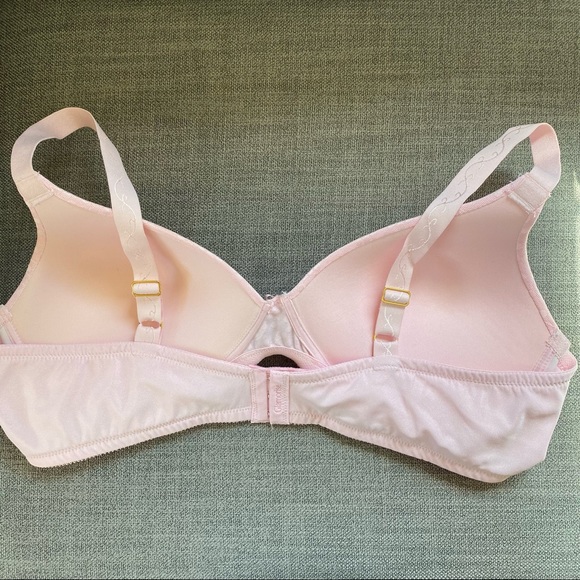 Glamorise Intimates & Sleepwear Glamorise Padded Bra 46a Poshmark